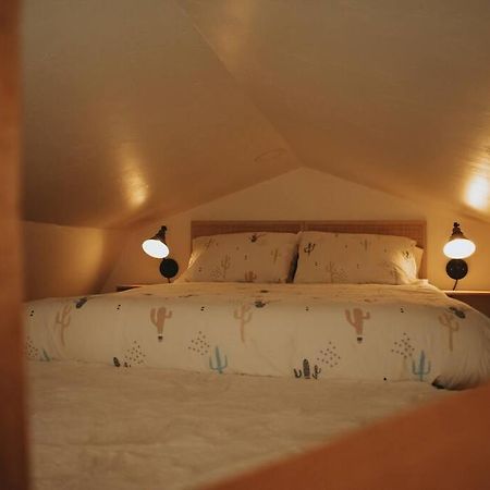 Agave Tiny House At Cactus Flower-Hot Tub-Pet Friendly-No Pet Fees! Albuquerque Exterior photo